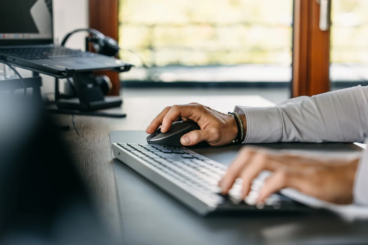 Arbeitsplatz im ZEIS-Büro